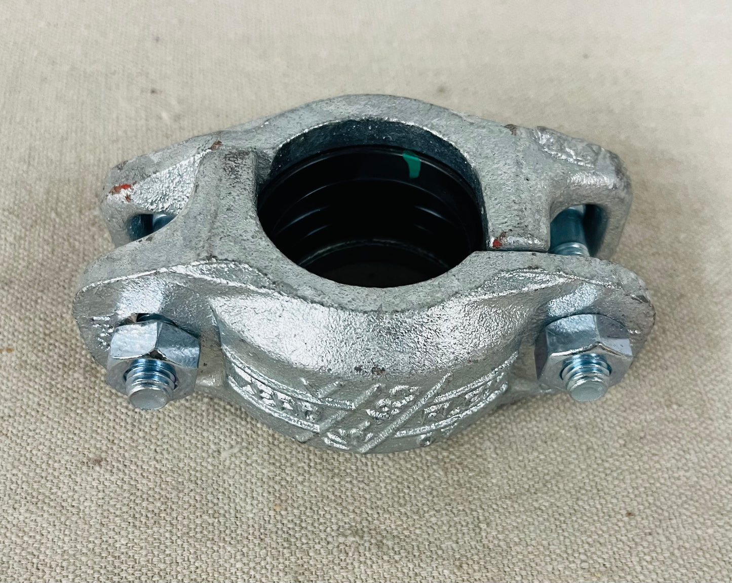 1-1/2" Galvanized Grooved Coupling with E-Type Gasket – Fire-Sprinkler Rated (VL014007GE1-NR)