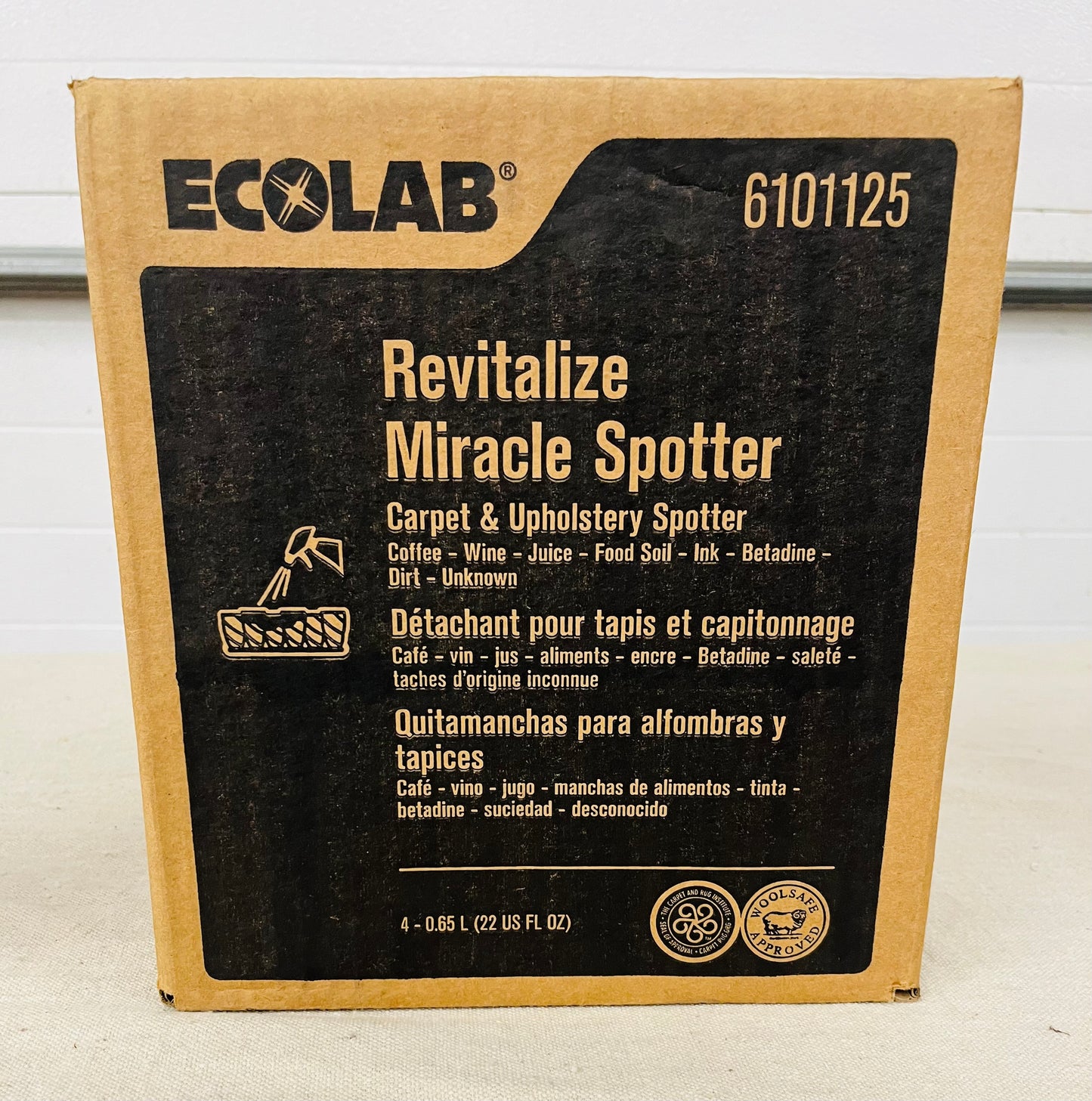 Ecolab Revitalize Miracle Spotter – Carpet & Upholstery Stain Remover, 22 oz (6101125) – Case of 4