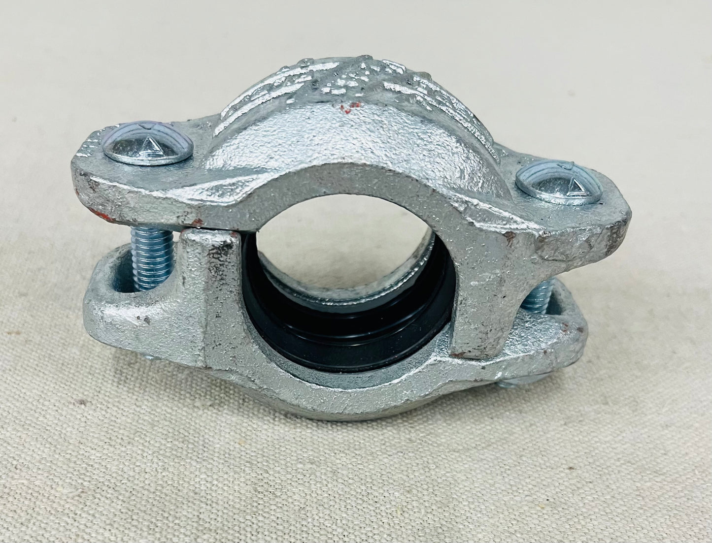 1-1/2" Galvanized Grooved Coupling with E-Type Gasket – Fire-Sprinkler Rated (VL014007GE1-NR)