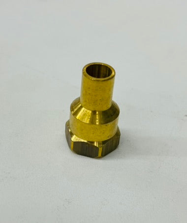 1/4" FTG x 1/4" FIP Brass Adapter – Lot of 33 – New